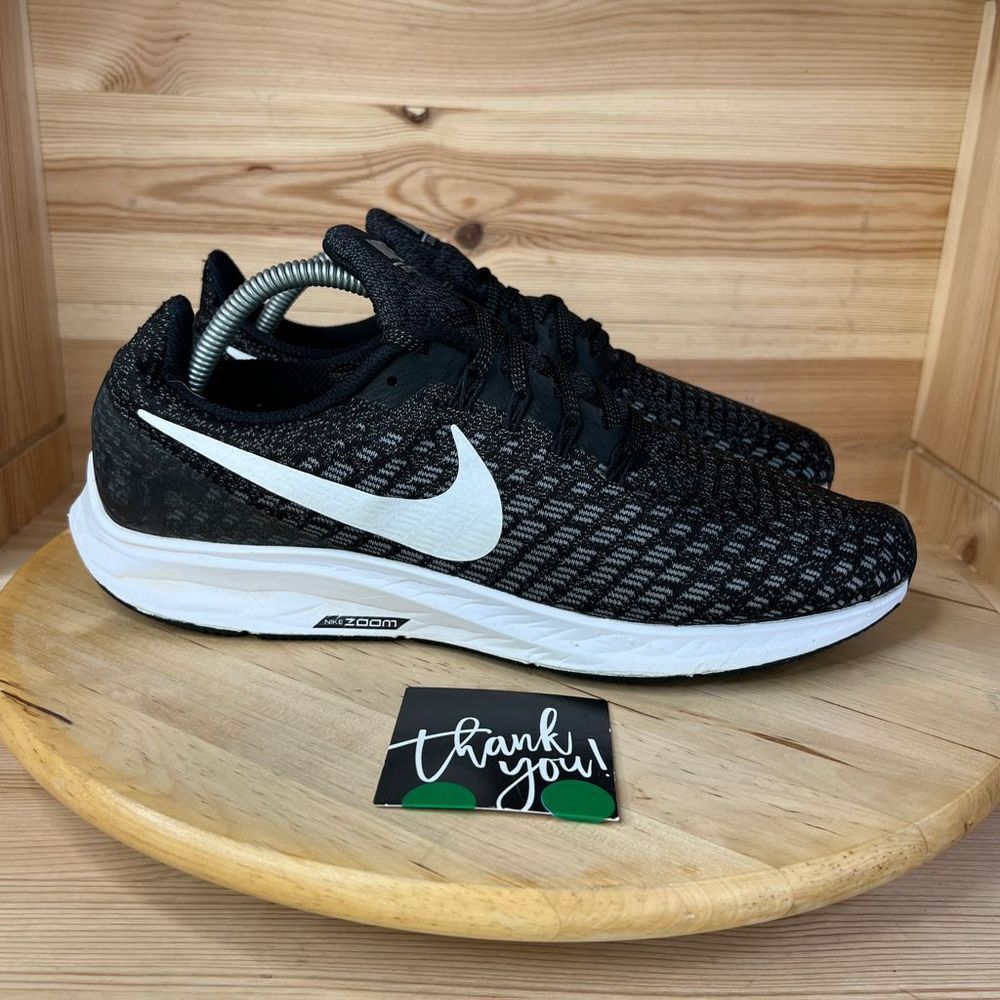Nike Air Zoom Pegasus 35 Grey & White Athletic Shoes Women’s Size 11